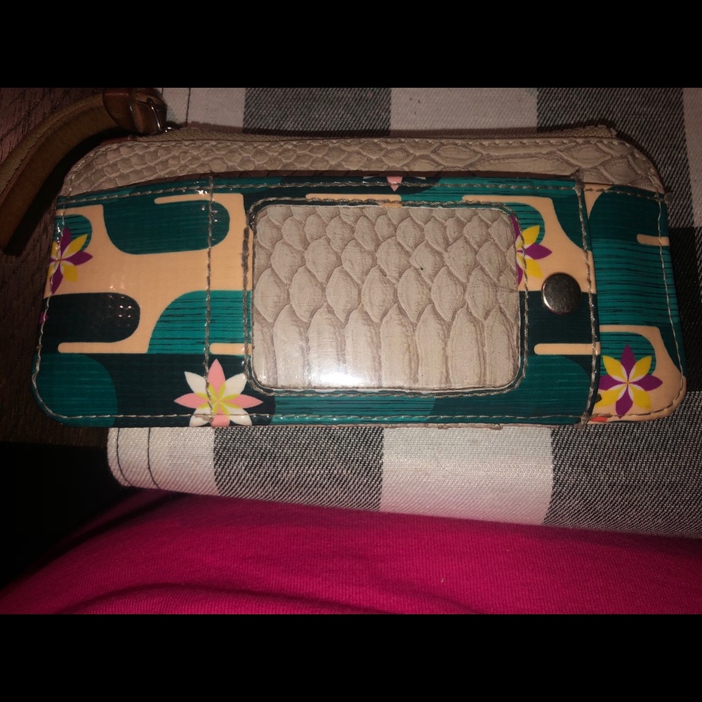 Consuela wallet